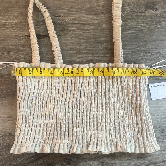 Reformation Vera Linen top,Tan, crop,straps, smocking %100 Linen, Size 8, NWT - Picture 4 of 8